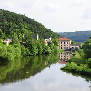 https://hotel-schlossresidenz-heitzenhofen.com-bavaria.com