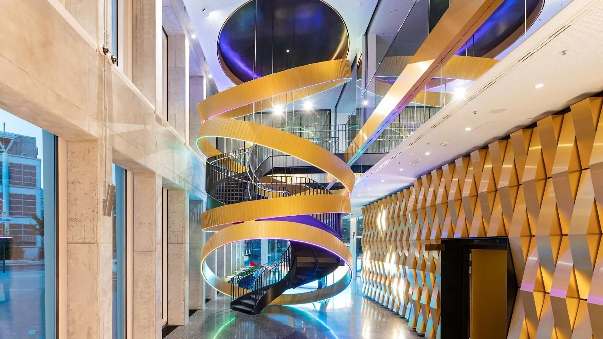 **** Hotel Nhow Frankfurt Frankfurt am Main Germany